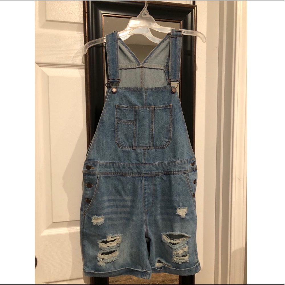 Life in Progress size small short overalls
